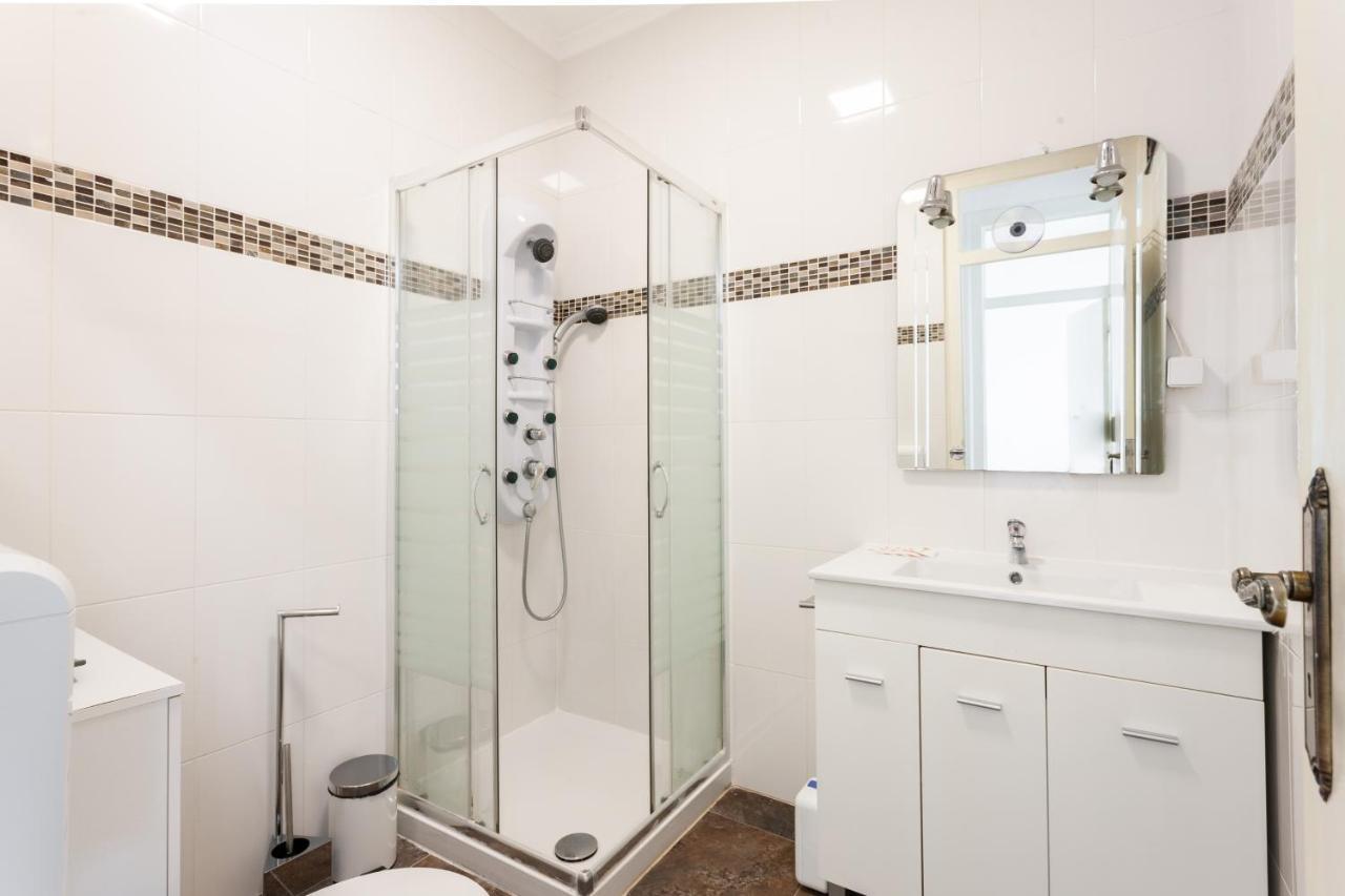 Flh The Poet Apartment Near Saldanha Lisbon Luaran gambar
